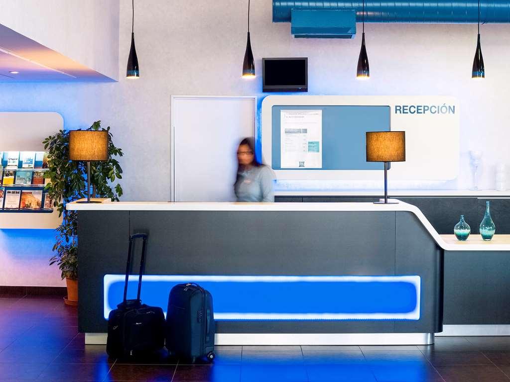 Ibis Budget Madrid Alcala De Henares La Dehesa Zewnętrze zdjęcie